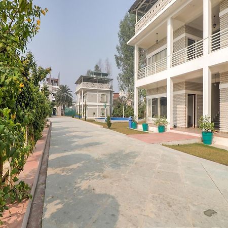 Townhouse 77423 Amaraa Farms Near Lulu Hypermarket Lucknow Exterior photo